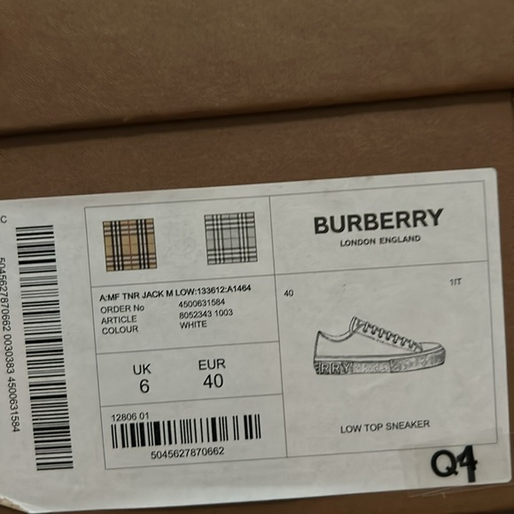 Sale New authentic Burberry sneakers - Picture 10 of 10